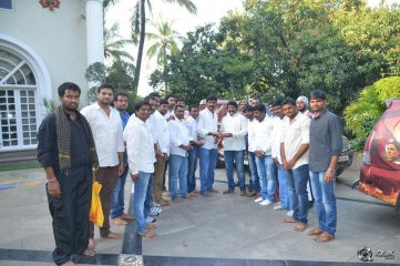 Balakrishna Flagging NBK Helping Hands All India Shata Punyakshetra Jaitrayatra